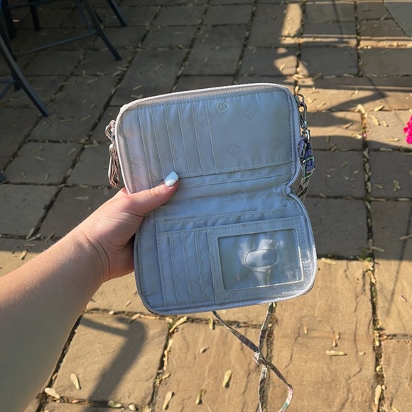 Vera Bradley - Picture 2 of 3